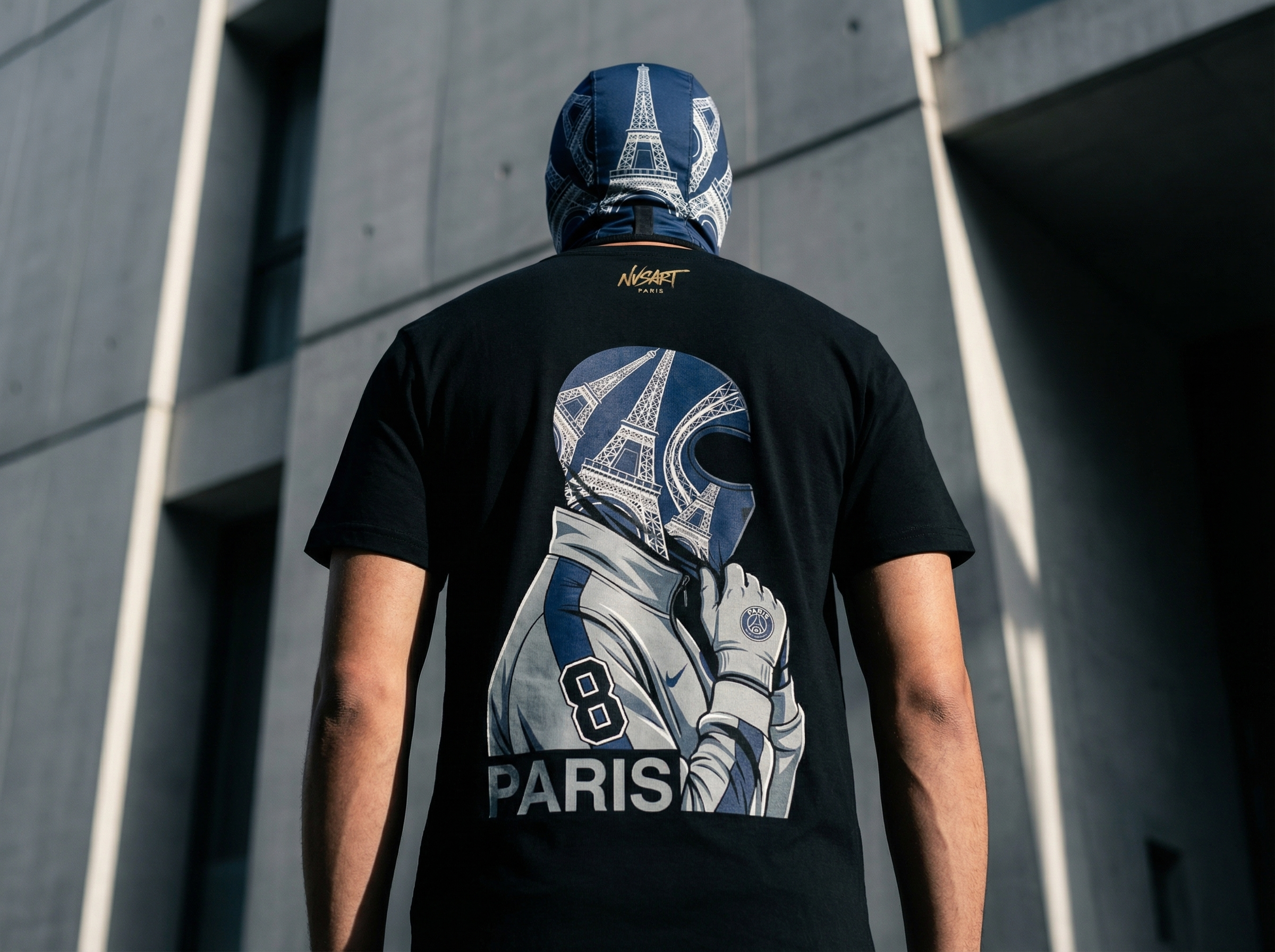 T-Shirt "The Eiffel Guardian - Noir Heritage"